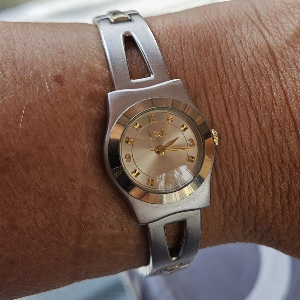 Lei Silver and Gold Retro Watch with Geometric Bracelet